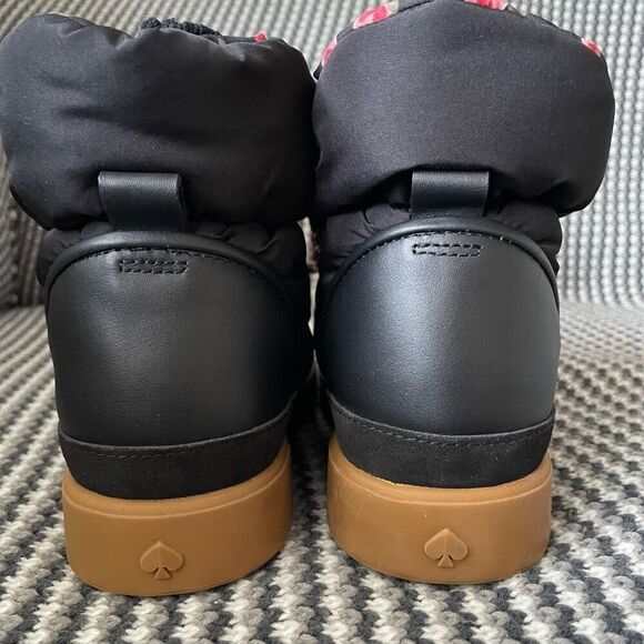 Kate Spade Black Winter Boots with Floral Lining - Picture 5 of 10